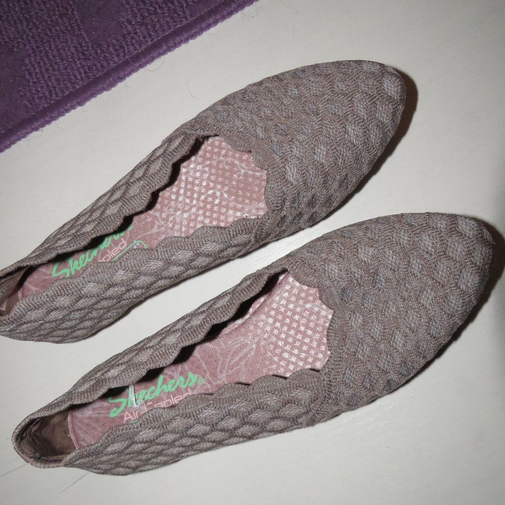 Skechers Cleo taupe 7 fabric flats